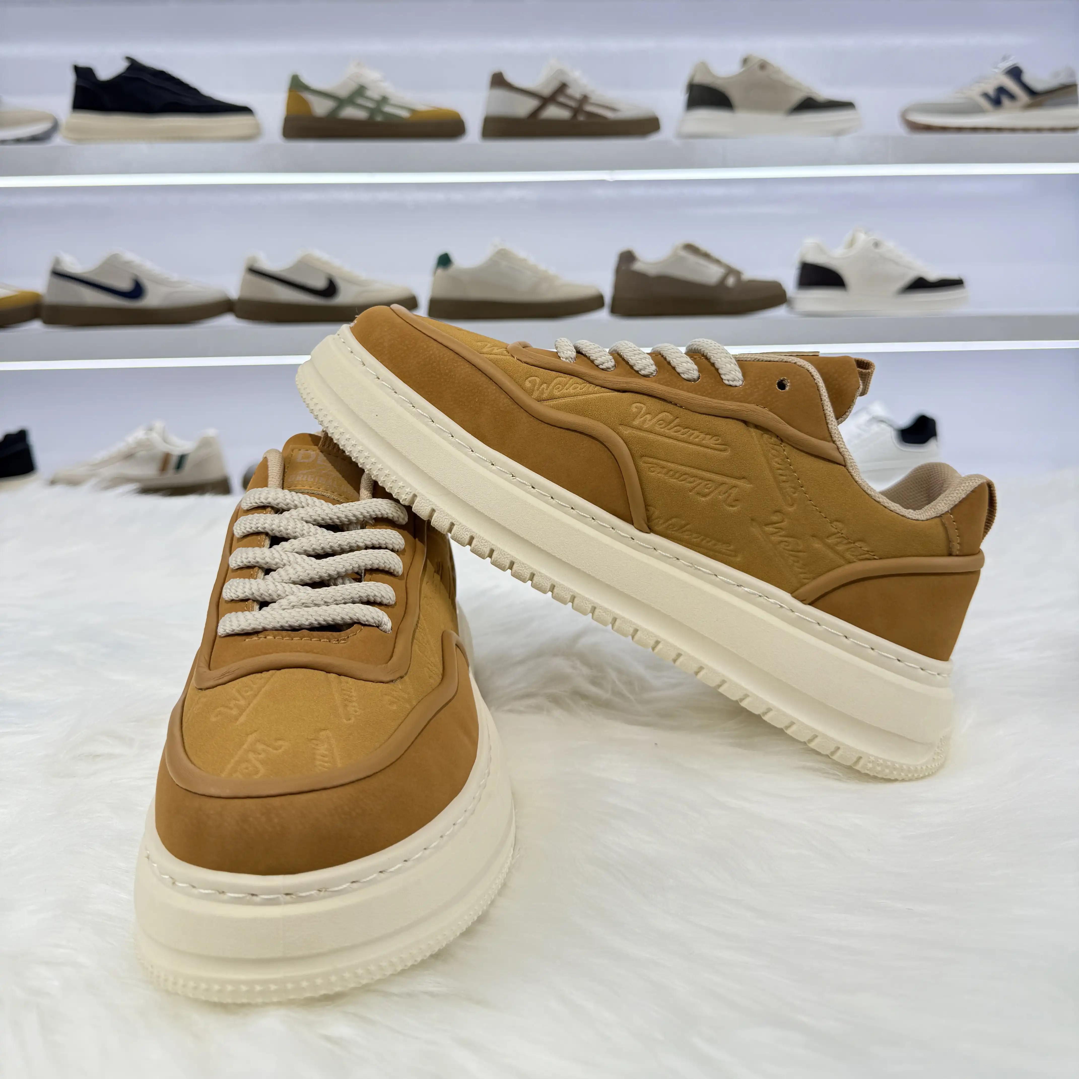 China Fashion Sneaker