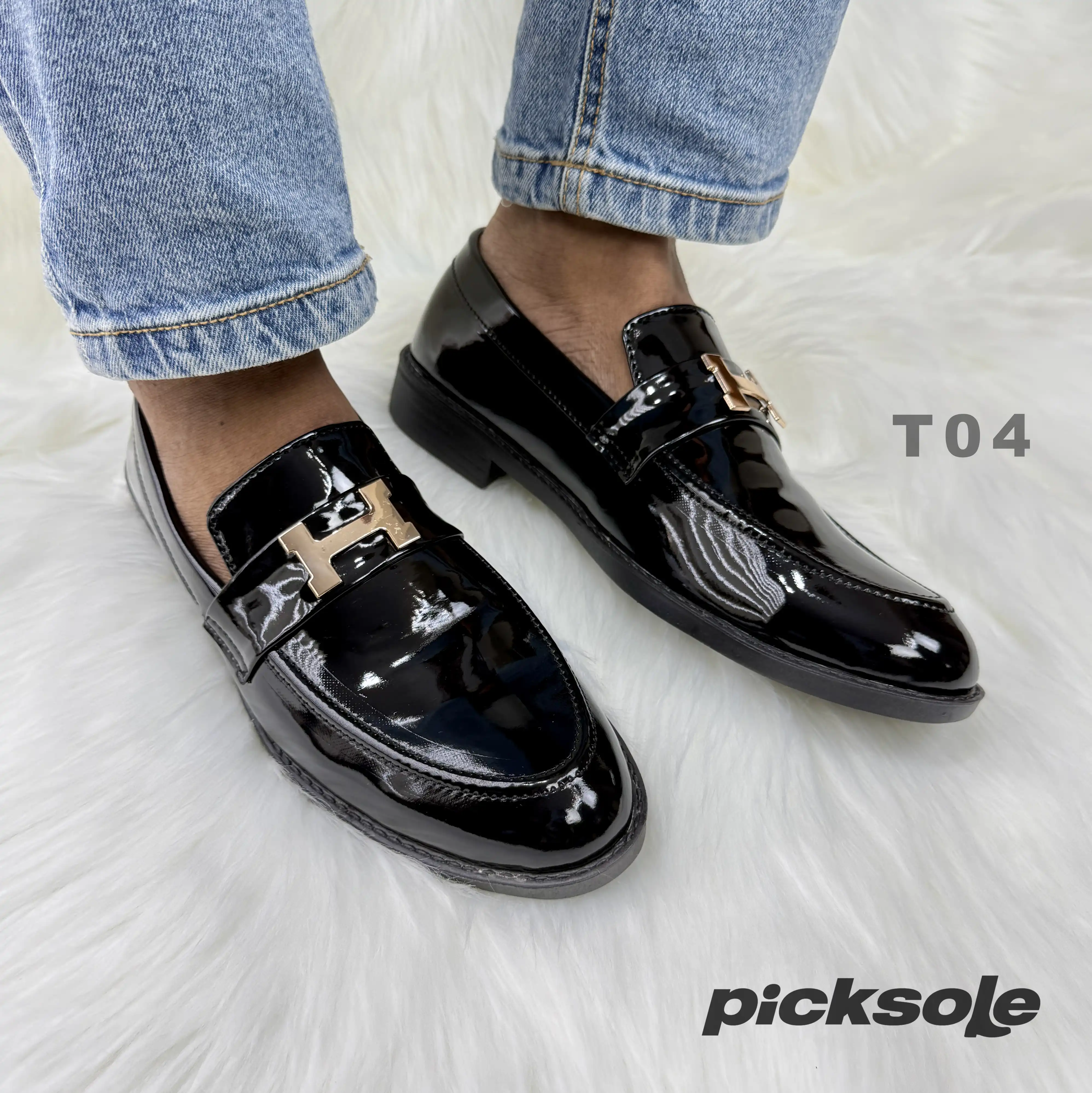 Tarcel Shoes (T04)